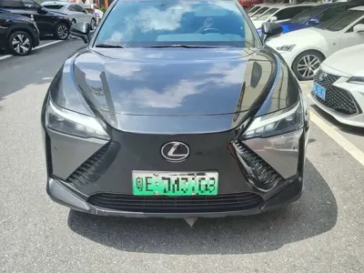 Lexus RZ · 2024 год