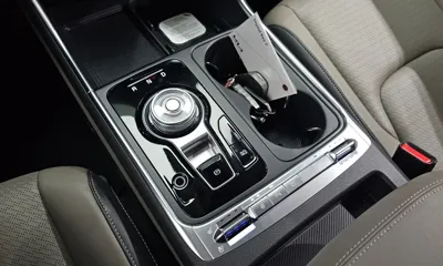Kia Canival 2026, 1970 км, за 47400000 KRW - фото 9