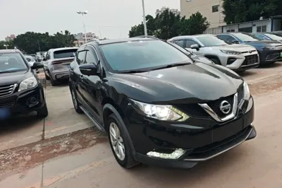 Nissan Qashqai 2017, 82200 км, за 61372.07 CNY