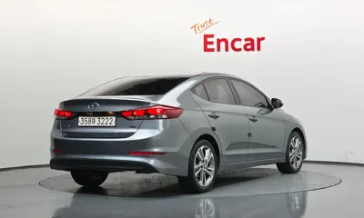 Hyundai Avante 2017, 104035 км, за 8990000 KRW