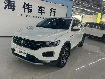 Volkswagen T-Roc · 2023 год