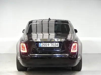 Rolls-Royce Phantom 2021, 29000 км, за 489000000 KRW