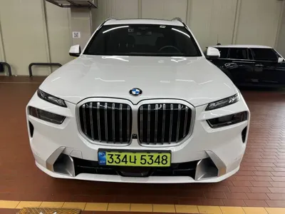 BMW X7 · 2025 год