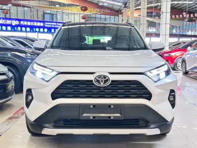 Toyota RAV4 2023, 50000 км, за 108800 CNY - фото 2