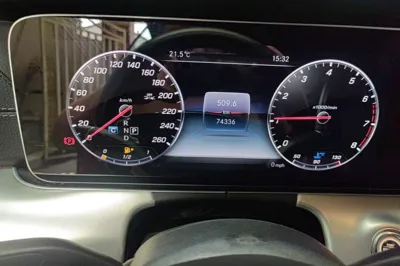 Mercedes-Benz E-Class 2017, 74300 км, за 157890.13 CNY - фото 19