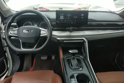 Geely Auto Vision X6 2021, 56900 км, за 65600.4 CNY - фото 12