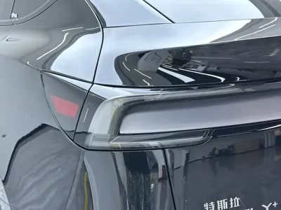 Tesla Model Y 2026, 6000 км, за 276800 CNY - фото 12