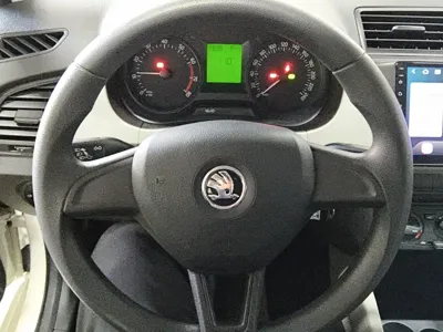 Skoda Fabia 2016, 100100 км, за 29400 CNY - фото 7