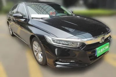 Honda Accord 2018, 106300 км, за 81196.57 CNY