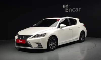 Lexus CT200h · 2019 год