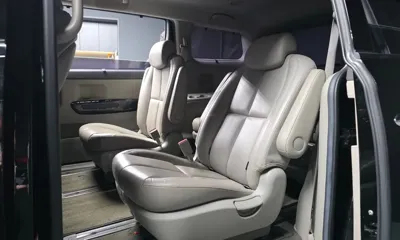 Kia Canival 2018, 130258 км, за 12500000 KRW - фото 26