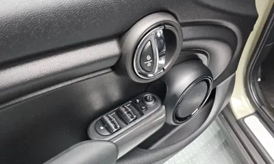 MINI Cooper 2019, 55386 км, за 17000000 KRW - фото 12