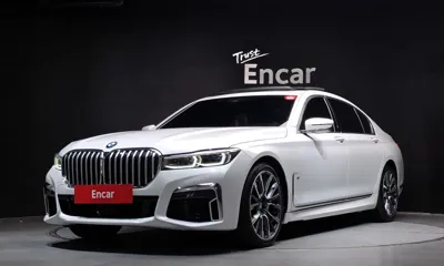 BMW 7-Series · 2021 год