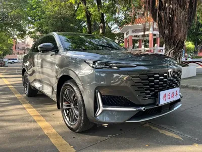 Changan UNI-K 2023, 47000 км, за 81800 CNY