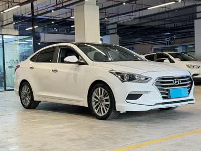 Hyundai Mistra 2017, 90000 км, за 31700 CNY