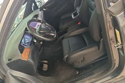 Tesla Model X 2019, 56900 км, за 270060.22 CNY - фото 17