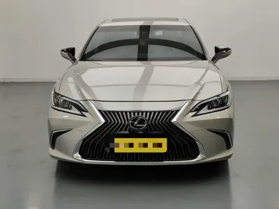Lexus ES 2019, 147000 км, за 119800 CNY - фото 2