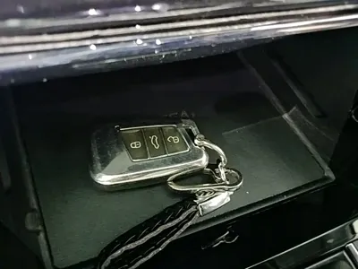 Volkswagen Passat 2024, 25400 км, за 121300 CNY - фото 9