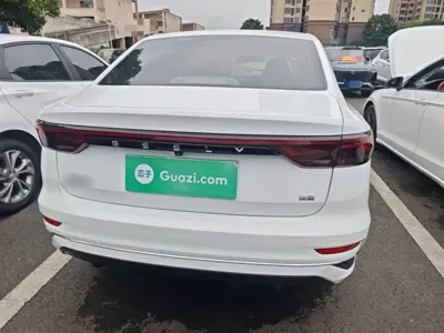Geely Emgrand 2022, 84500 км, за 42800 CNY - фото 6