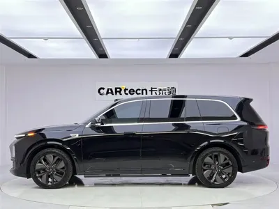 Li Auto Li L9 2025, 32000 км, за 318000 CNY