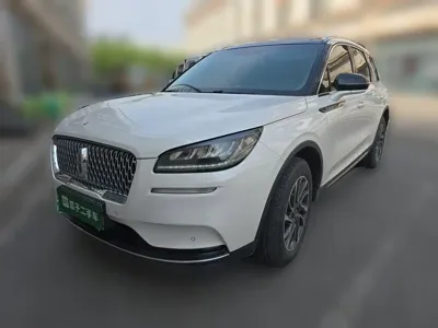 Lincoln Corsair · 2022 год