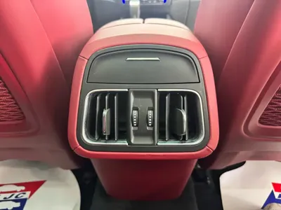 Maserati Levante 2021, 47000 км, за 398000 CNY - фото 18