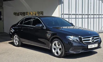 Mercedes-Benz E-Class · 2017 год