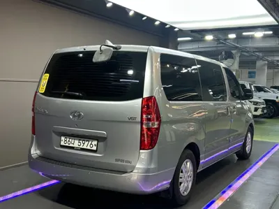 Hyundai Starex 2018, 200103 км, за 7900000 KRW