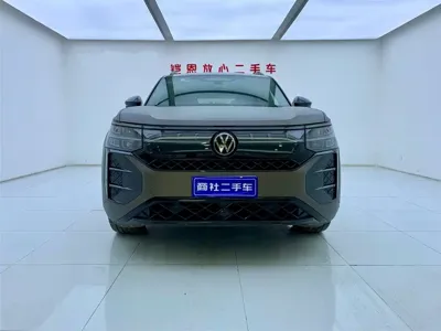 Volkswagen Teramont 2025, 9400 км, за 249800 CNY