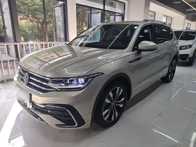 Volkswagen Tiguan L · 2022 год