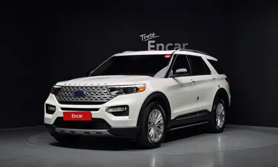 Ford Explorer · 2022 год