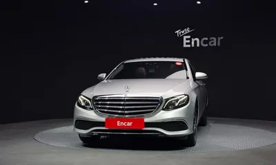 Mercedes-Benz E-Class 2018, 163915 км, за 16700000 KRW