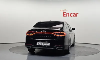 Hyundai Grandeur 2019, 75369 км, за 18000000 KRW