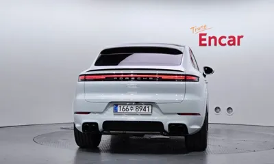 Porsche Cayenne 2025, 12667 км, за 99990000 KRW