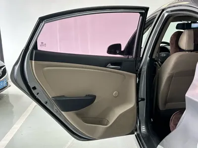 Hyundai Verna 2015, 105000 км, за 19800 CNY - фото 22