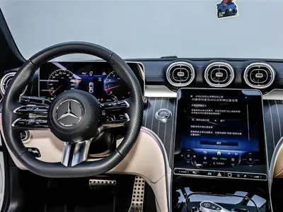 Mercedes-Benz CLE 2026, 4400 км, за 338000 CNY