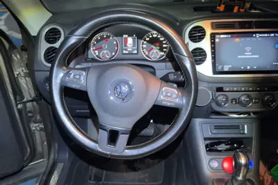 Volkswagen Tiguan 2015, 77900 км, за 41488.01 CNY - фото 10