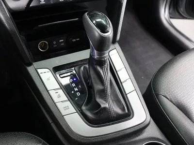 Hyundai Avante 2017, 108824 км, за 9550000 KRW - фото 10