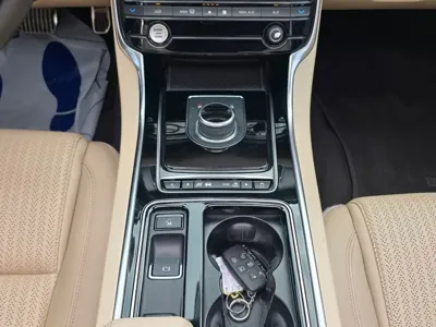 Jaguar XF 2019, 68000 км, за 12800000 KRW - фото 14