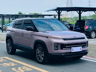 Geely ICON 2025, 2900 км, за 71000 CNY