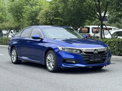 Honda Accord 2019, 61000 км, за 76800 CNY
