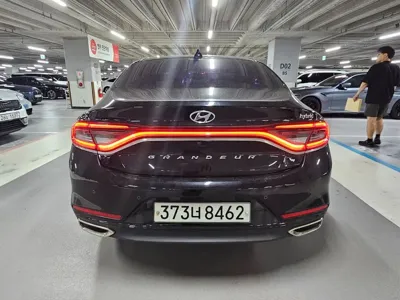 Hyundai Grandeur 2018, 235066 км, за 8700000 KRW