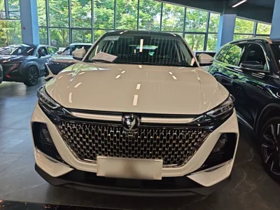 Changan X7 Plus 2024, 8900 км, за 86347.81 CNY