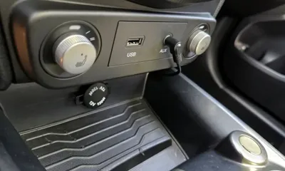 KG_Mobility_Ssangyong TIBOLI 2017, 66353 км, за 10300000 KRW - фото 13