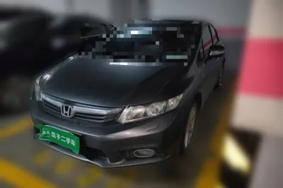 Honda Civic · 2013 год
