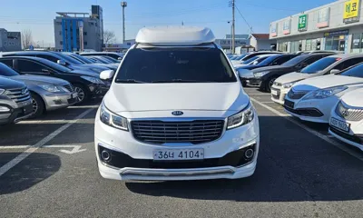Kia Canival 2018, 140180 км, за 15900000 KRW