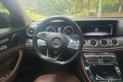 Mercedes-Benz E-Class 2017, 123000 км, за 129977.17 CNY - фото 10