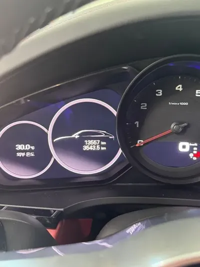 Porsche Cayenne 2022, 13500 км, за 119500000 KRW - фото 6