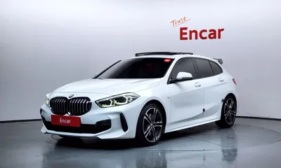 BMW 1-Series · 2022 год