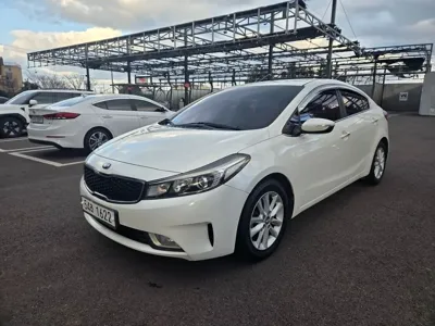 Kia K3 · 2017 год